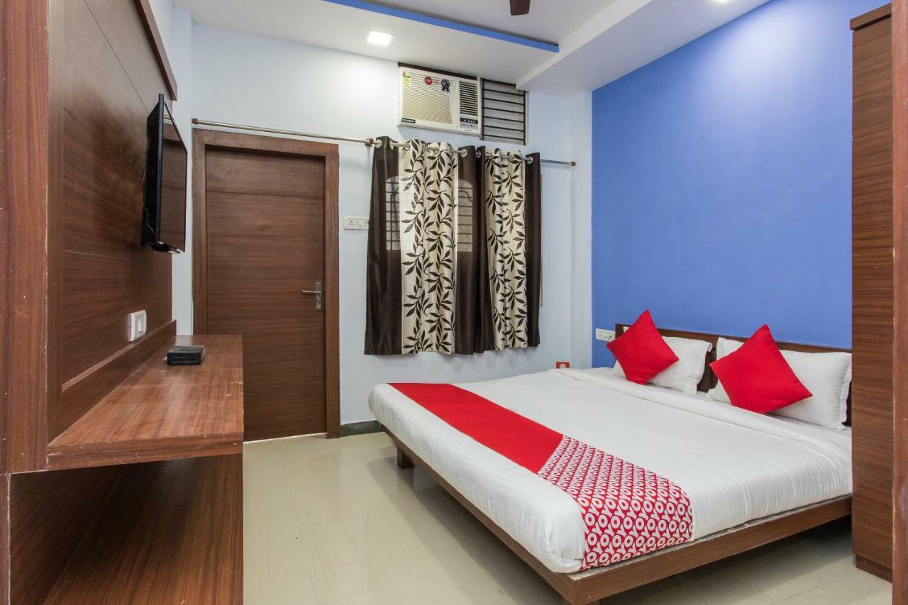 Oyo 17161 Hotel Mahalaxmi ウッジャイン エクステリア 写真