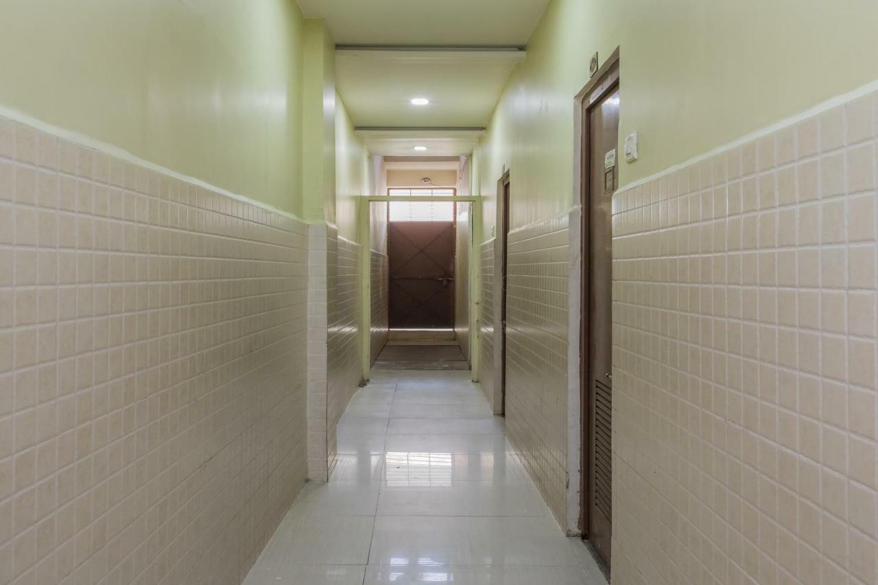 Oyo 17161 Hotel Mahalaxmi ウッジャイン エクステリア 写真