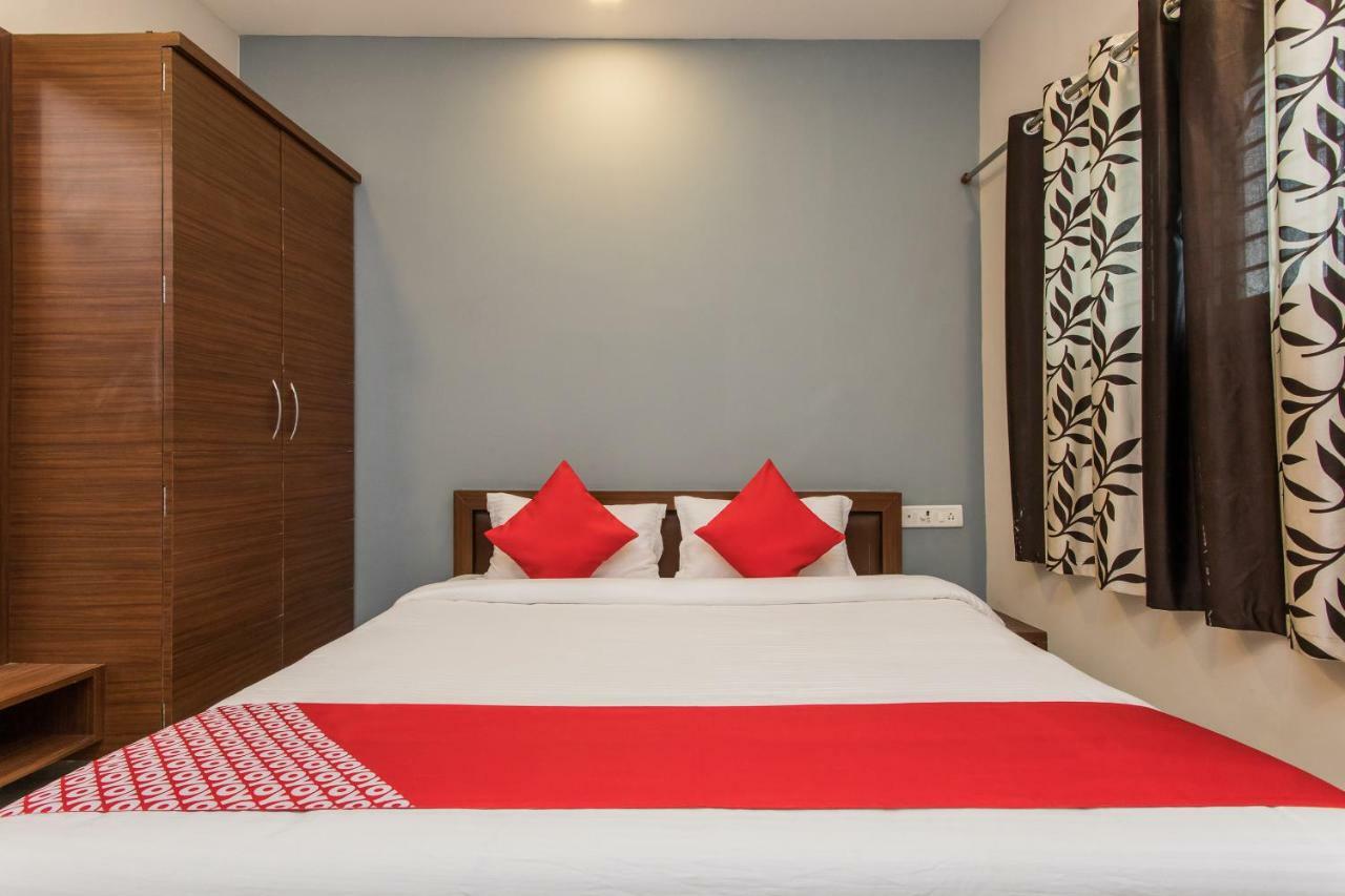 Oyo 17161 Hotel Mahalaxmi ウッジャイン エクステリア 写真