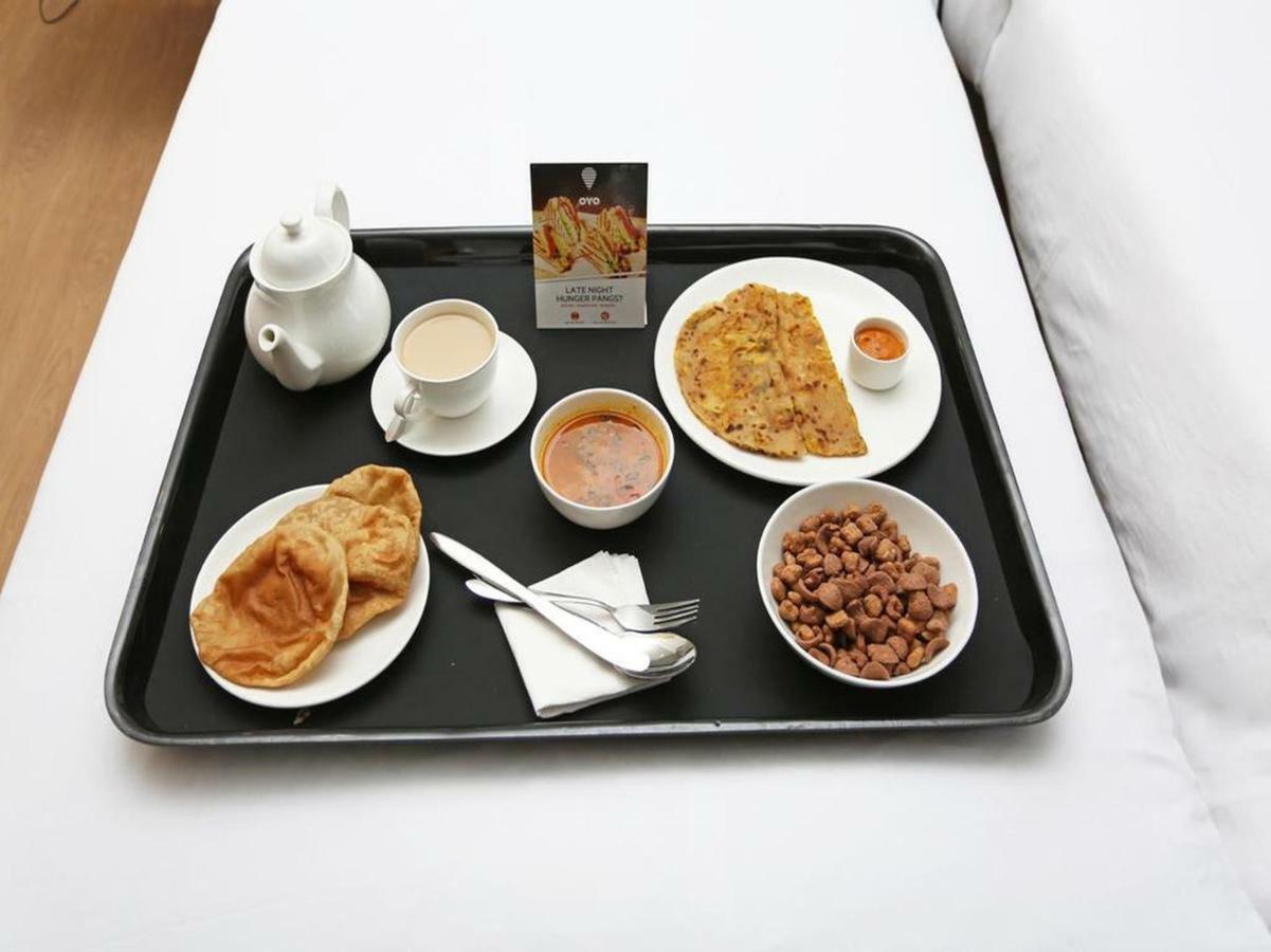 Oyo 17161 Hotel Mahalaxmi ウッジャイン エクステリア 写真