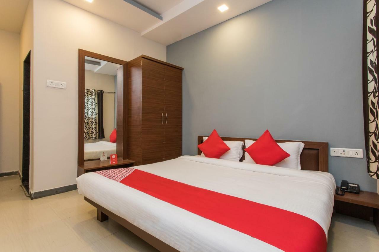 Oyo 17161 Hotel Mahalaxmi ウッジャイン エクステリア 写真
