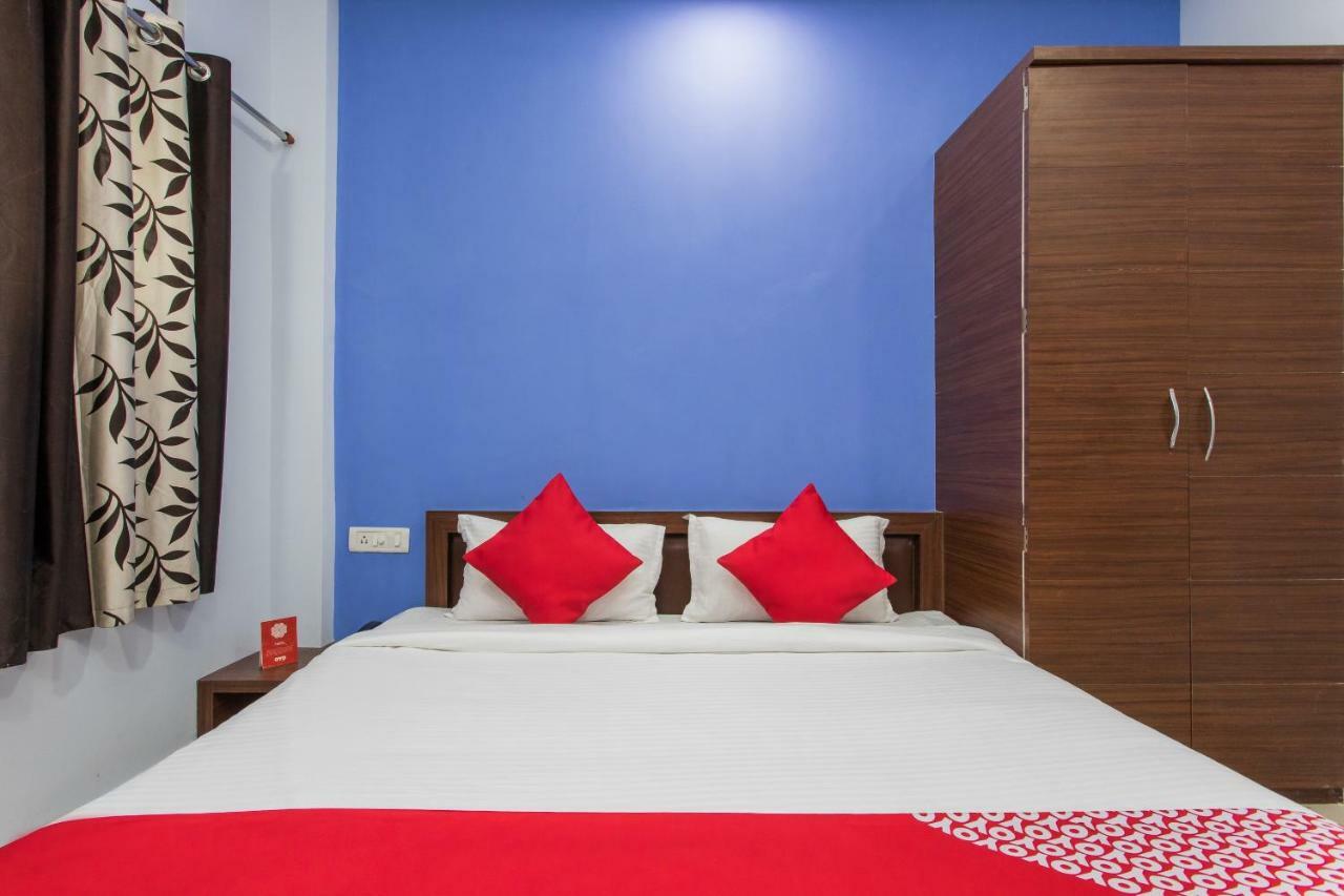 Oyo 17161 Hotel Mahalaxmi ウッジャイン エクステリア 写真